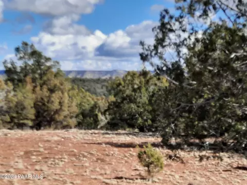 54863 N Via De Oro Pkwy, Seligman, AZ 86337