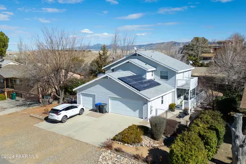 943 N Old Chisholm Trl, Dewey, AZ 86327