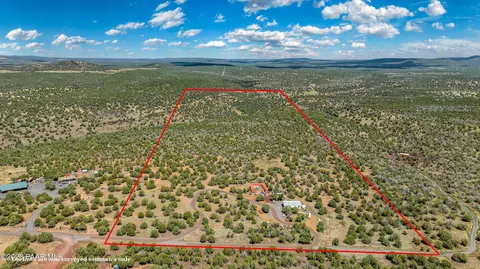 3447 W Falcon View Rd, Ash Fork, AZ 86320 photo 5