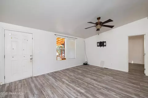 3447 W Falcon View Rd, Ash Fork, AZ 86320 photo 4
