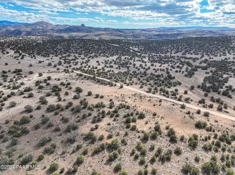 2 Headwaters Ranch Rd, Paulden, AZ 86334 photo 16