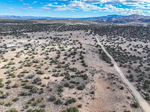 2 Headwaters Ranch Rd, Paulden, AZ 86334 photo 6