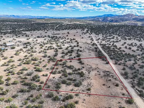 2 Headwaters Ranch Rd, Paulden, AZ 86334
