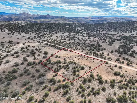 2 Headwaters Ranch Rd, Paulden, AZ 86334 photo 2