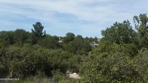 20836 E Larry Ln, Mayer, AZ 86333