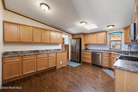 17261 E Bob White Rd, Mayer, AZ 86333 photo 8