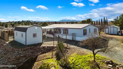 17261 E Bob White Rd, Mayer, AZ 86333