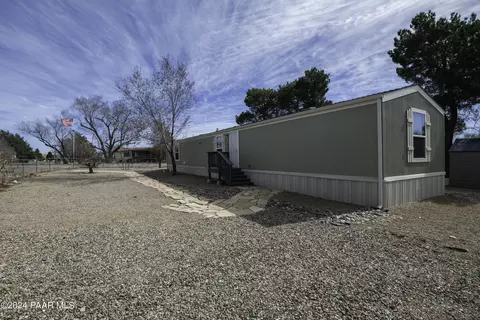 1453 Hall Ln, Chino Valley, AZ 86323
