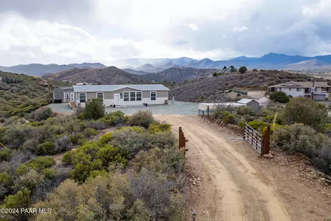 14055 E Beverly Hills Dr, Dewey-humboldt, AZ 86329