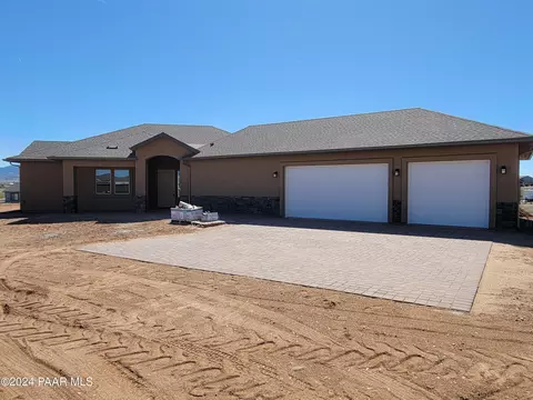 10585 N Horsepower Dr, Prescott Valley, AZ 86315