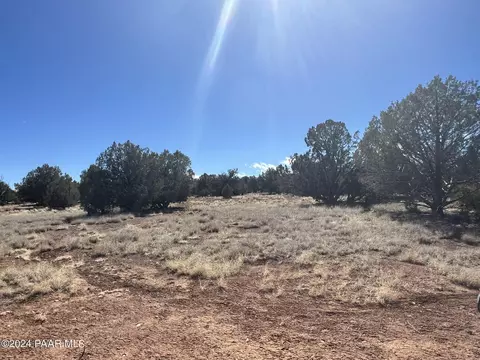 358 Lucky Ln, Ash Fork, AZ 86320 photo 5