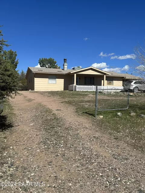 4651 N Montezuma Ave, Rimrock, AZ 86335