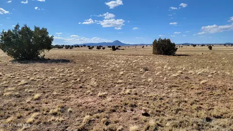 282 Juniperwood Rnch, Ash Fork, AZ 86320