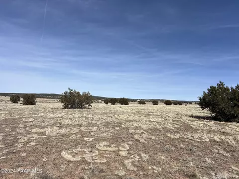 67 Un Named Rd # A, Ash Fork, AZ 86320 photo 5