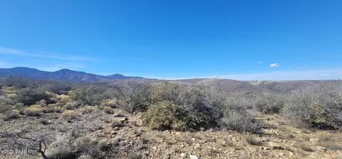 1541 S Rudys Trl, Dewey-humboldt, AZ 86327