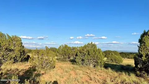65 SW Rawhide Rnch # D, Ash Fork, AZ 86320