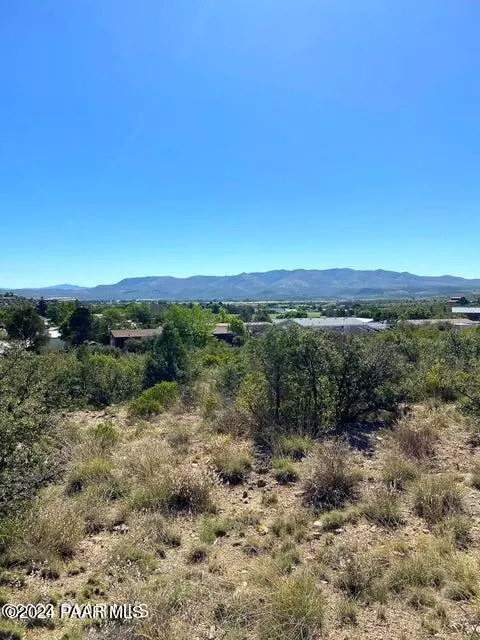18356 S Reeves Rd, Peeples Valley, AZ 86332 photo 8