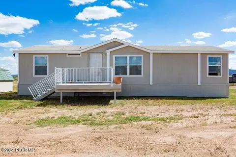 25575 N Big Springs Ranch Rd, Paulden, AZ 86334