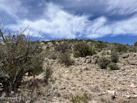 429 Wrong Way, Ash Fork, AZ 86320 photo 8
