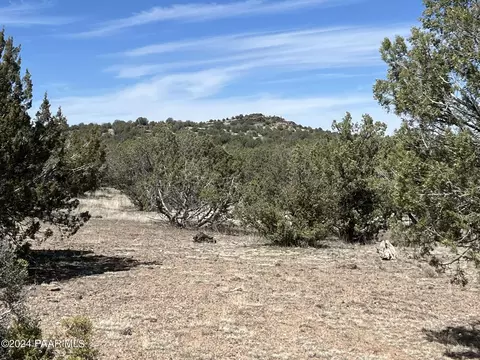 88 Rose Ln, Ash Fork, AZ 86320