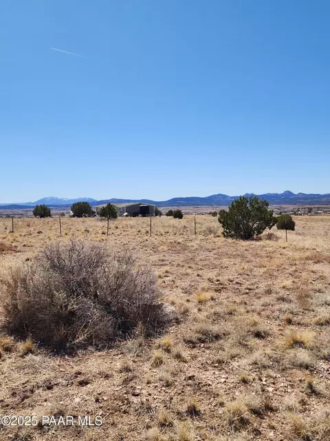 151 E Melody Dr, Paulden, AZ 86334 photo 7