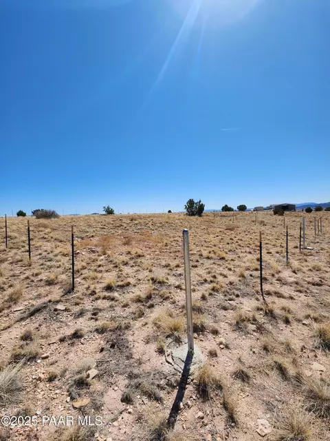 151 E Melody Dr, Paulden, AZ 86334 photo 9