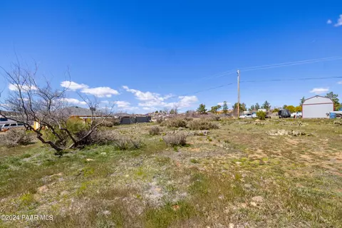 20134 E Lakeside Rd, Mayer, AZ 86333 photo 2