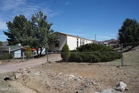 2565 S Huron St, Dewey-humboldt, AZ 86329