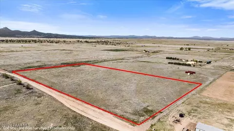 0000 N Champagne Parcel H Ln, Paulden, AZ 86334
