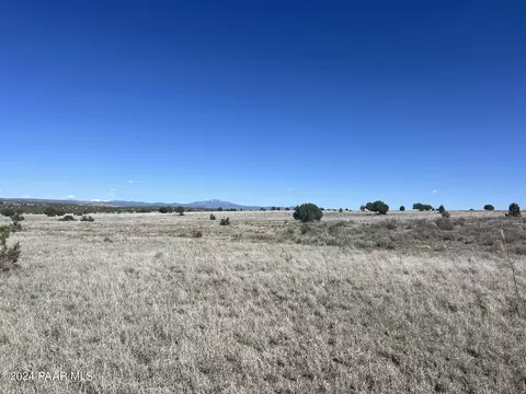 215 Gleed Station Rd, Ash Fork, AZ 86320 photo 3