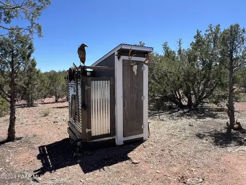Bath - 182 NE Cooks Trl, Ash Fork, AZ 86320 photo 1 of 2