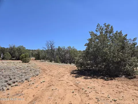 121 Acres Juniper Vis, Ash Fork, AZ 86320 photo 9