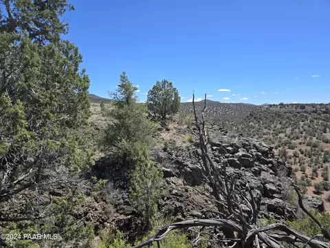 121 Acres Juniper Vis, Ash Fork, AZ 86320 photo 18