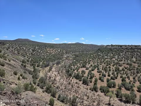 121 Acres Juniper Vis, Ash Fork, AZ 86320 photo 3