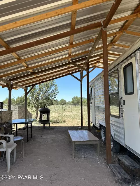 228 Flying Wrench Rd, Ash Fork, AZ 86320 photo 2