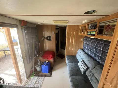 228 Flying Wrench Rd, Ash Fork, AZ 86320 photo 15