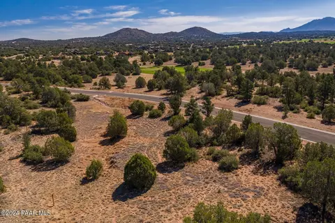 5826 W Maddie Ln, Prescott, AZ 86305