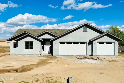 385 Lauren Ln, Chino Valley, AZ 86323