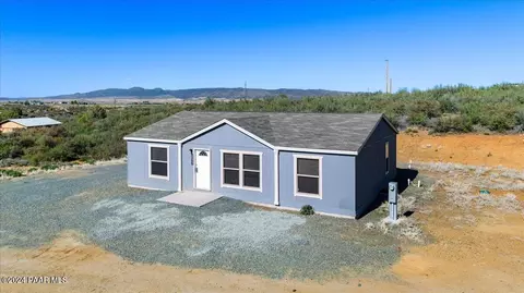1765 S Lovin Ln, Dewey, AZ 86327