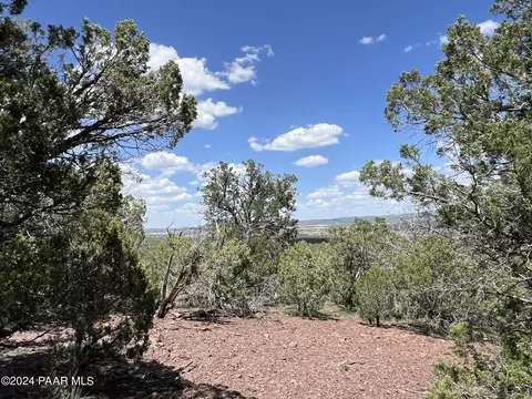 89 Als Way, Ash Fork, AZ 86320 photo 2