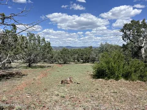 89 Als Way, Ash Fork, AZ 86320