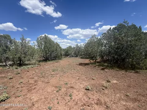 89 Als Way, Ash Fork, AZ 86320 photo 7