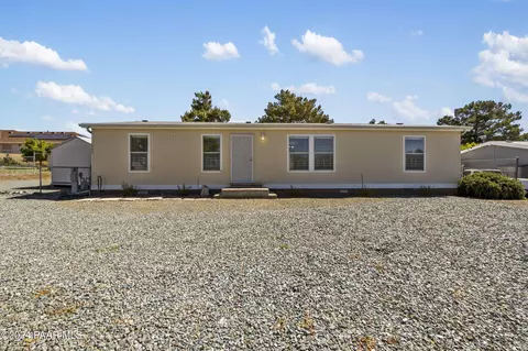 17442 E Bob White Rd, Mayer, AZ 86333