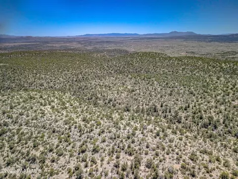 003 Nnnn # R, Paulden, AZ 86334