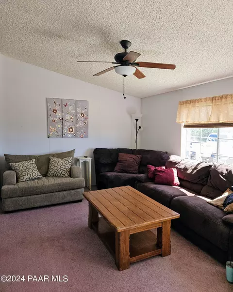 1496 W Picacho Dr, Ash Fork, AZ 86320 photo 14