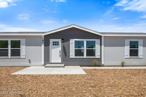 790 W Little Ranch Rd, Paulden, AZ 86334