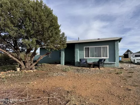 9575 E Shirley Ln, Dewey-humboldt, AZ 86327