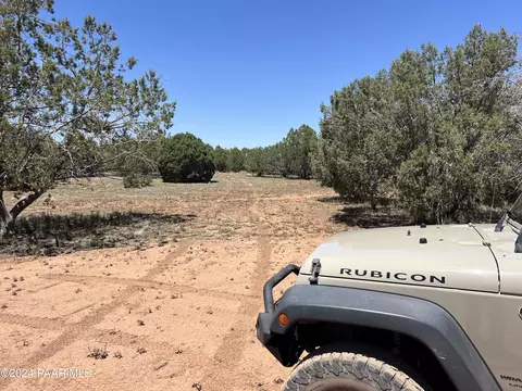 68 Camp Rd # B, Ash Fork, AZ 86320