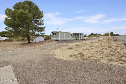 17249 E Trails End Rd, Mayer, AZ 86333 photo 2