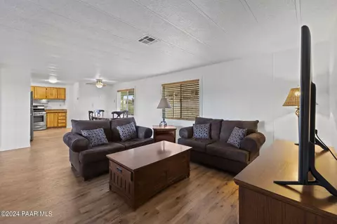 17249 E Trails End Rd, Mayer, AZ 86333 photo 15